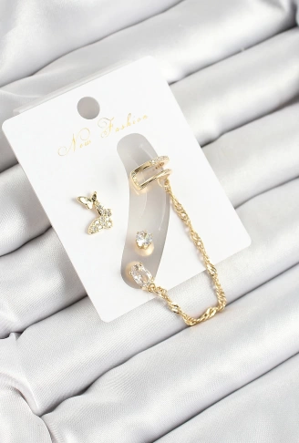 Pirinç Kelebek Figürlü Zirkon Taşlı Gold Renk 3lü Kıkırdak Kadın Küpe Set