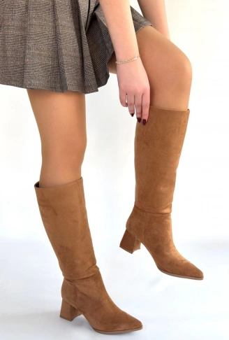 Roksa Taba Süet Topuklu Çizme