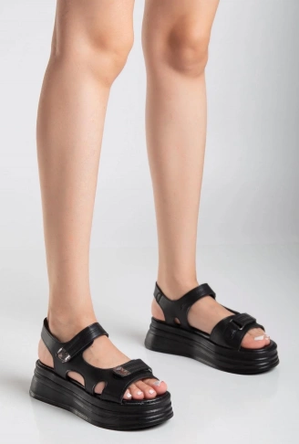 Saide Siyah Cilt Cırt Cırtlı Sandalet