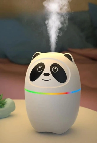 Sevimli Panda Figürlü Hava Nemlendirici – Ultrasonik Soğuk Buhar Makinesi, LED Işıklı Masaüstü Oda Nemlendirici (4940)