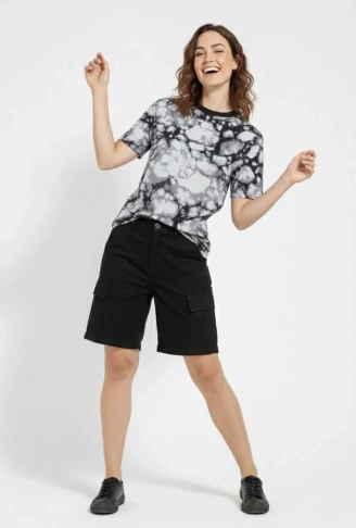 Siyah Gri Taş Desenli Tişört – Regular Kalıp, Bisiklet Yaka, Dijital Baskılı Modern Tasarım T-Shirt - Siyah