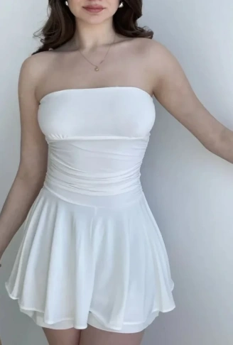 Straplez Mini Etek Görünümlü Şortlu Elbise Büzgülü Şık Yazlık - Beyaz