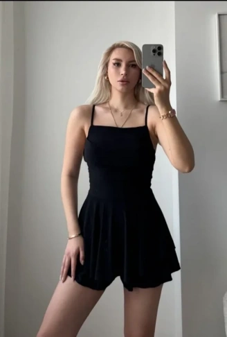 Straplez Mini Etek Görünümlü Şortlu Elbise Büzgülü Şık Yazlık - Siyah