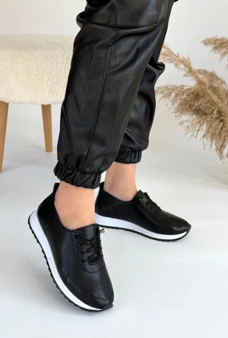 Tone Siyah Cilt Bağcıklı Spor Ayakkabı