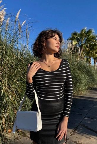 V yaka çizgili bluz siyah A3699