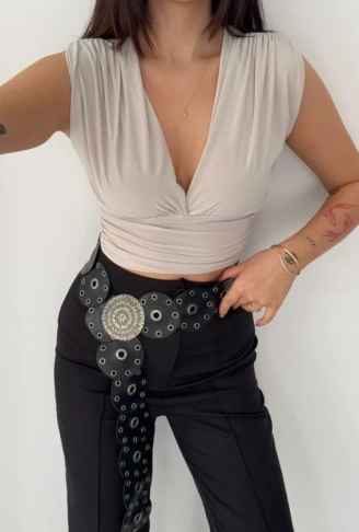 Vatkalı Kolsuz V Yaka Drapeli Crop Bluz Likralı Fit - Boyalı Gri