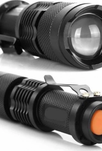 Zoomlu Şarjlı El Feneri KM-87 (4940)