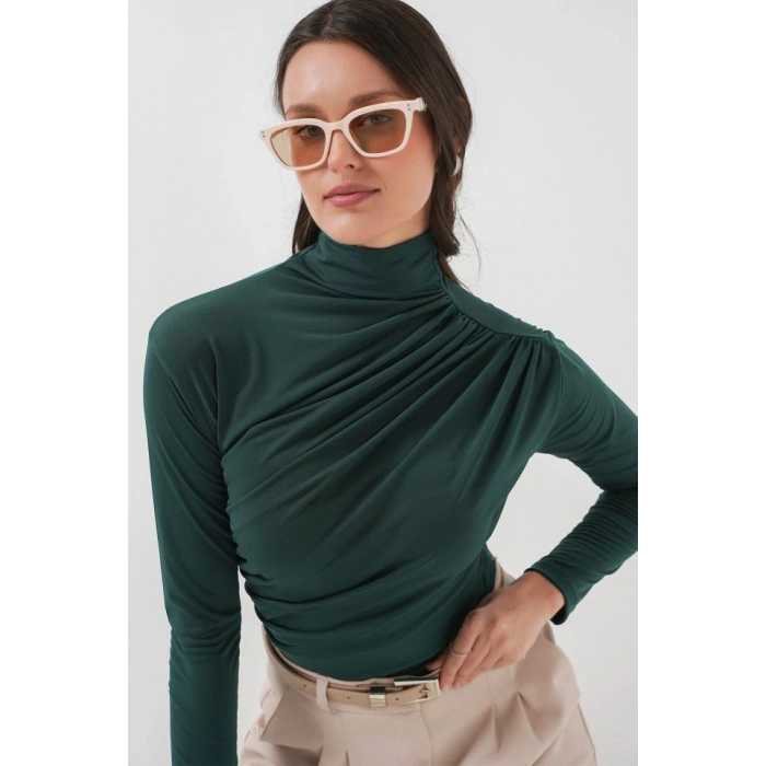 925 Büzgü Detaylı Sandy Bluz - Zümrüt Yeşili