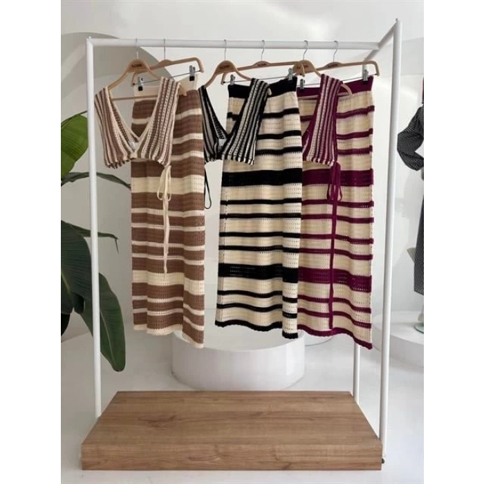 Çizgili Bikini Üst Ve Etek Triko Takım 10110