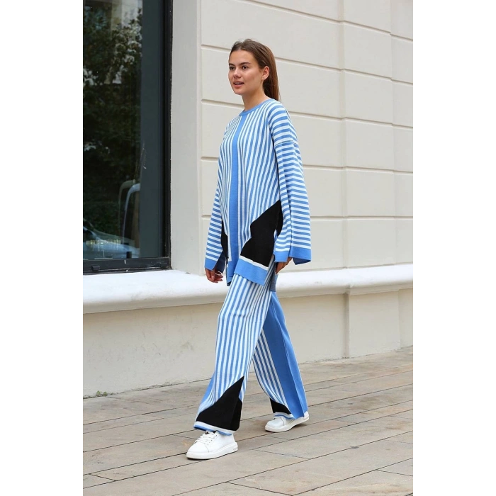 Çizgili bisiklet yaka triko takım Mavi