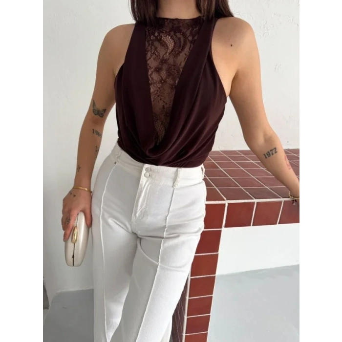 Dantel Detaylı Derin Dekolte Body Şık Kolsuz Yazlık Bodysuit - Kahvrenegi