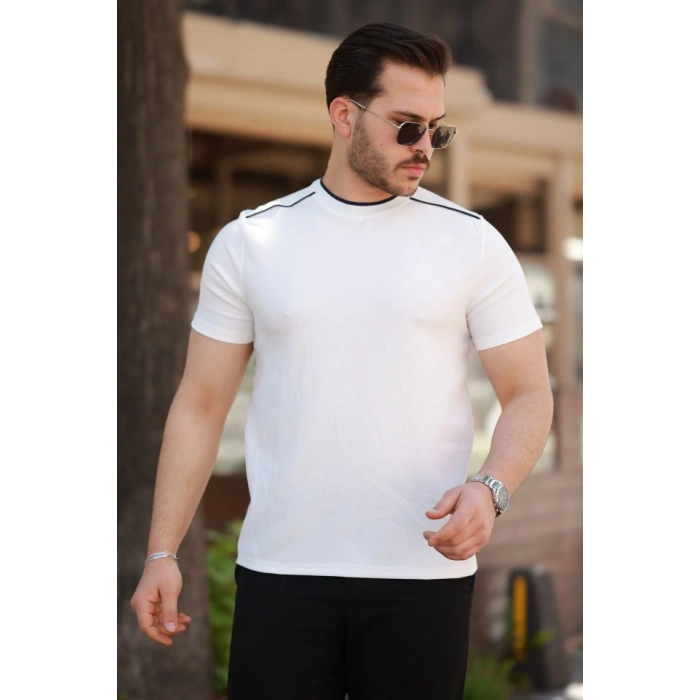 Erkek Omuzlar çizgi Detaylı Kısa Kollu T-shirt