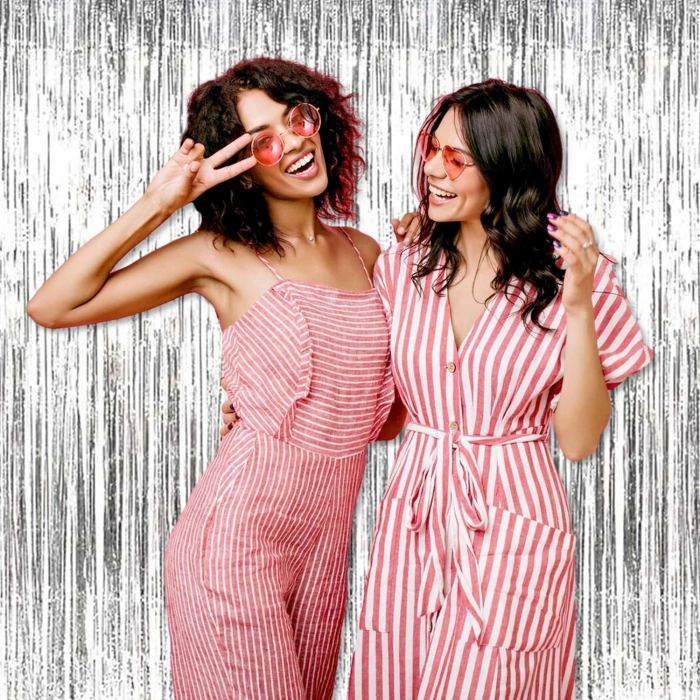 Gümüş Renk Ekstra Metalize Parlak Saçaklı Arka Fon Perde İthal A Kalite 1x2 Metre (4940)