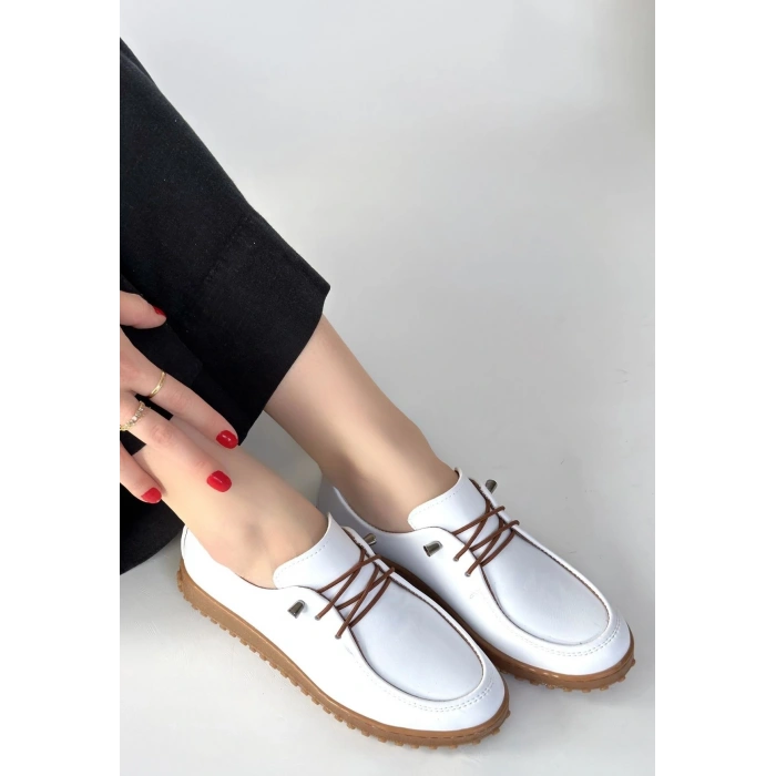 Guot Beyaz Cilt Bağcıklı Babet Ayakkabı