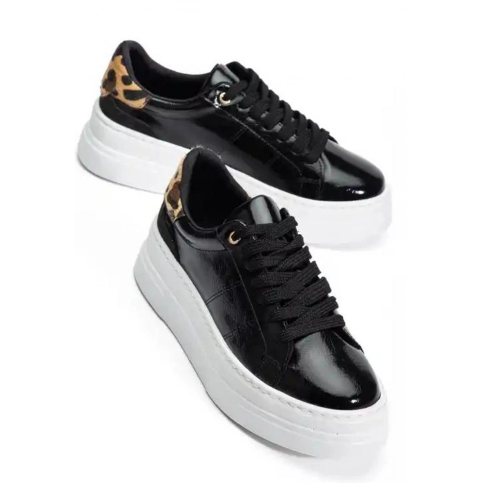 Jetan Siyah Rugan Bağcıklı Spor Ayakkabı