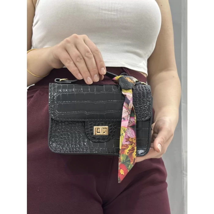 Jisse siyah cilt çanta