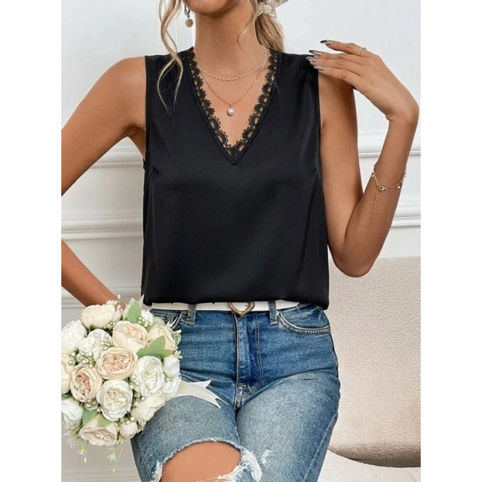 Kadı Askılı V Dantel Yakalı Sırttan Bağcıklı Sandy Bluz