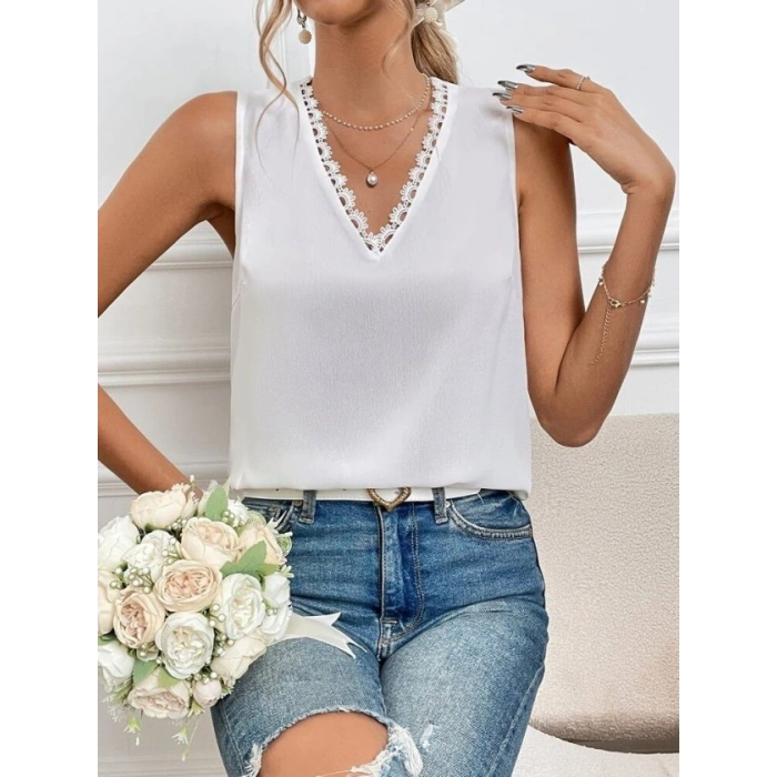 Kadı Askılı V Dantel Yakalı Sırttan Bağcıklı Sandy Bluz