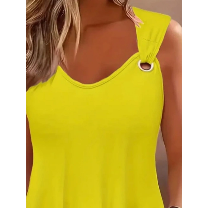 Kadın Askılı V Yaka Kuş Gözü Detaylı Viskon Bluz