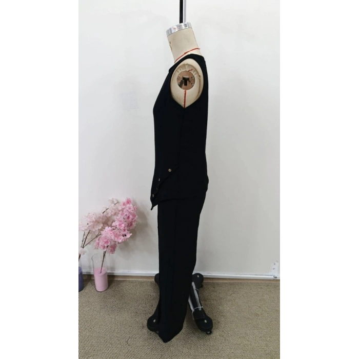 Kadın Askılı Yuvarlak Yakalı önü Asimetrik Detaylı Düğmeli Aerobin Bluz Ve Pantolon Ikili Takım