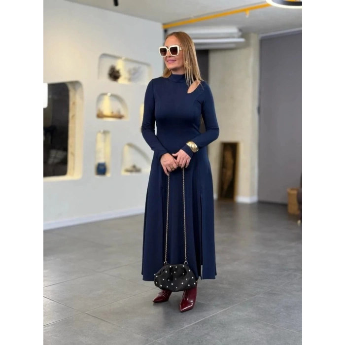 Kadın Balıkçı Yaka Damla Detaylı Yırtmaçlı Uzun Viskon Iki Iplik Maxi Elbise