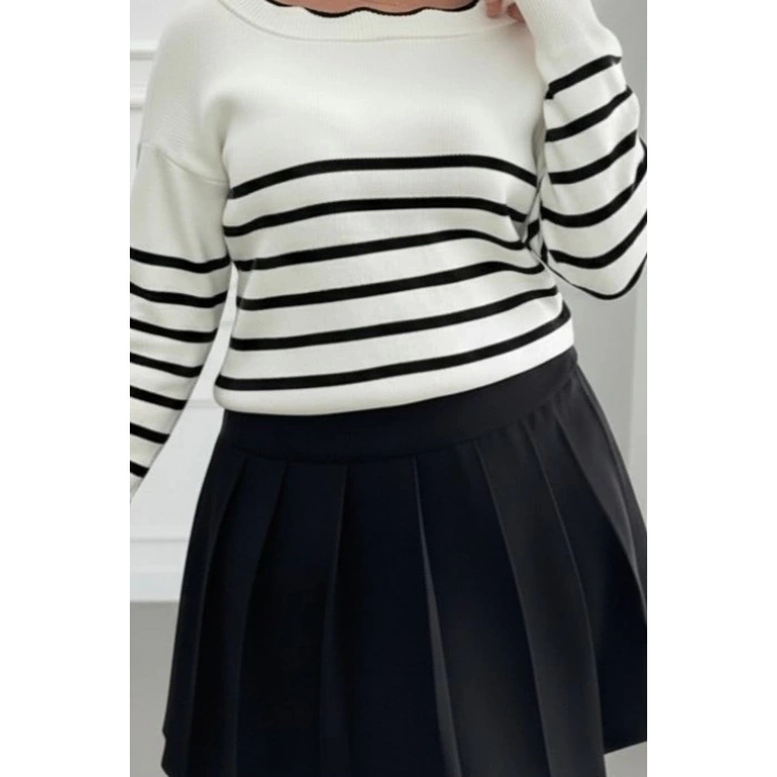 Kadın Beyaz Sırt Bağlama Detaylı çizgi Desen Triko Bluz