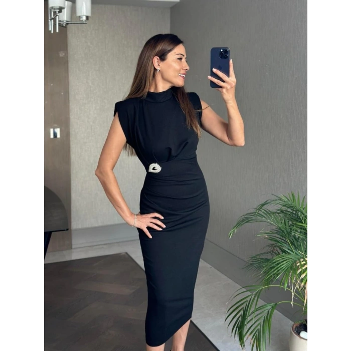 Kadın Bisiklet Yaka Vatkalı Broş Detay Kısa Kol Midi Boy Elbise