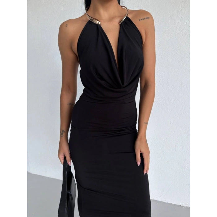 Kadın Boyun Aksesuarlı Halter Yaka Maxi Boy Sandy Kumaş Elbise