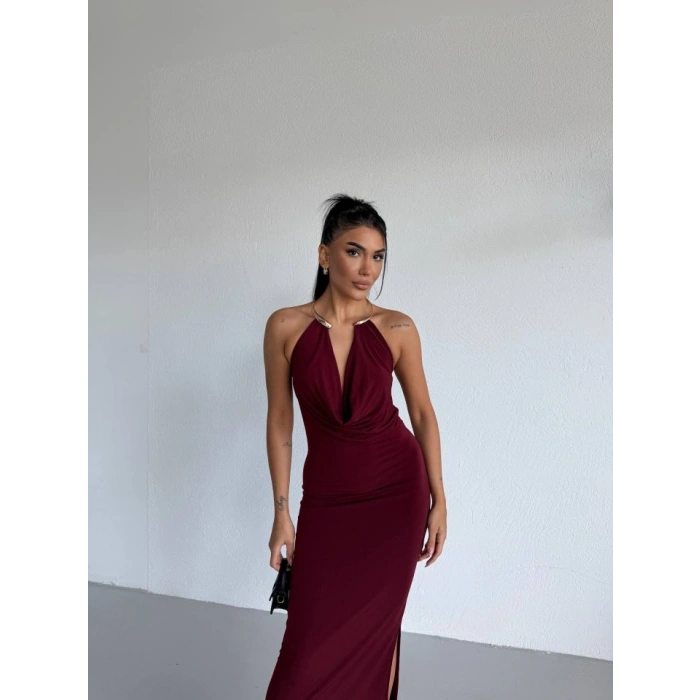 Kadın Boyun Aksesuarlı Halter Yaka Maxi Boy Sandy Kumaş Elbise