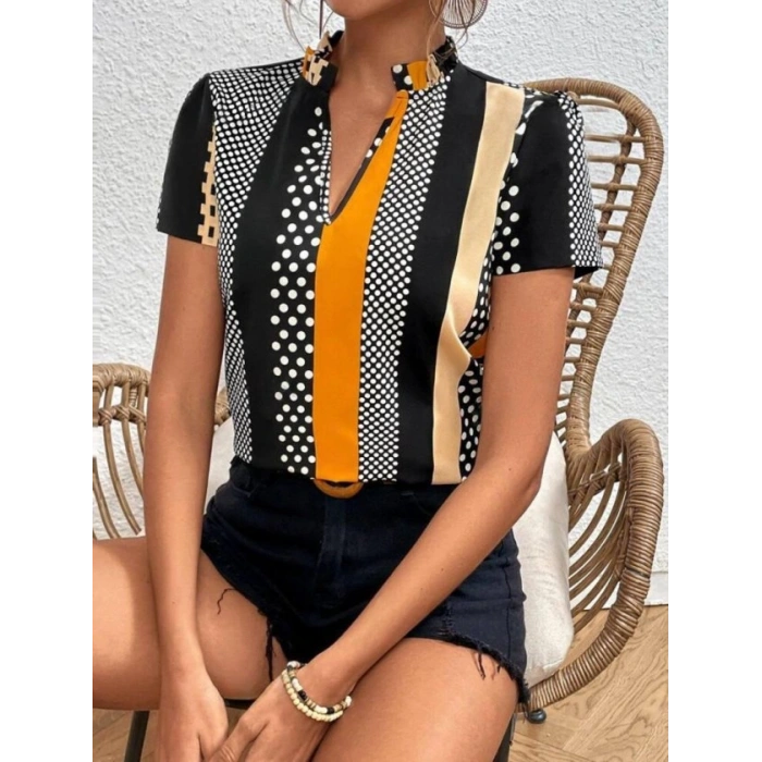 Kadın çentik Ve Büzgülü Yaka, Desenli Mikro Kumaş Bluz