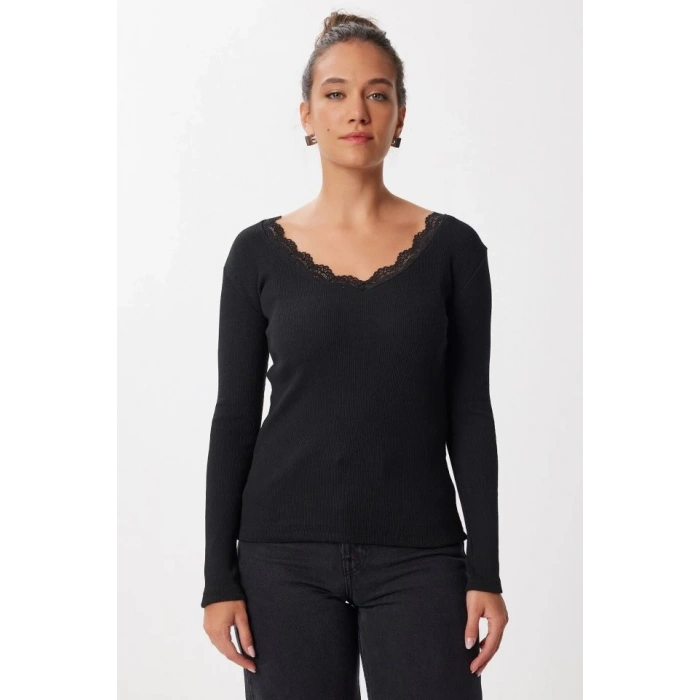 Kadın Dantel Detay V Yaka Kaskorse Kumaş Bluz