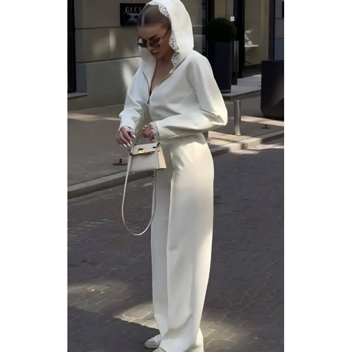 Kadın Dantel Işlemeli Kapüşon Detay Hırka Ve Ispanyol Paça Pantolon Ikili Takım