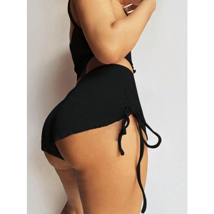 Kadın Ip Askılı Crop Bluz Ve Yanlardan Büzgülü Ikili Kaşkorse Short Takım