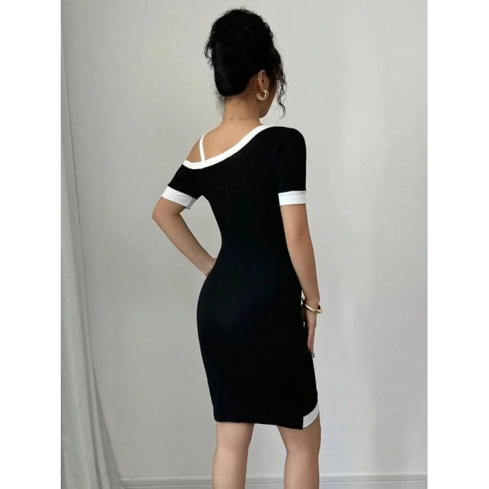 Kadın Kısa Kollu Asimetrik Kesim Yaka şerit Ve Aksesuar Detaylı Modal Elbise