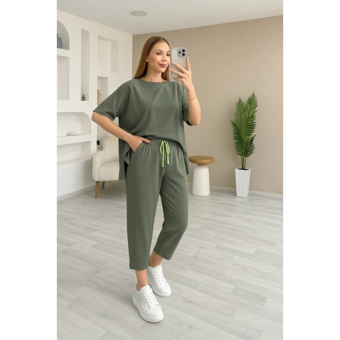 Kadın Kısa Kollu Bisiklet Yaka Viskon Iki Iplik Bluz Ve Pantolon Ikili Takım