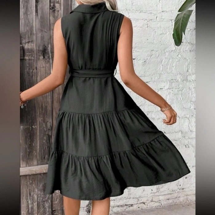 Kadın Kısa Kollu Gömlek Yaka Düğmeli Beli Kuşaklı Katlı Dokuma Midi Elbise