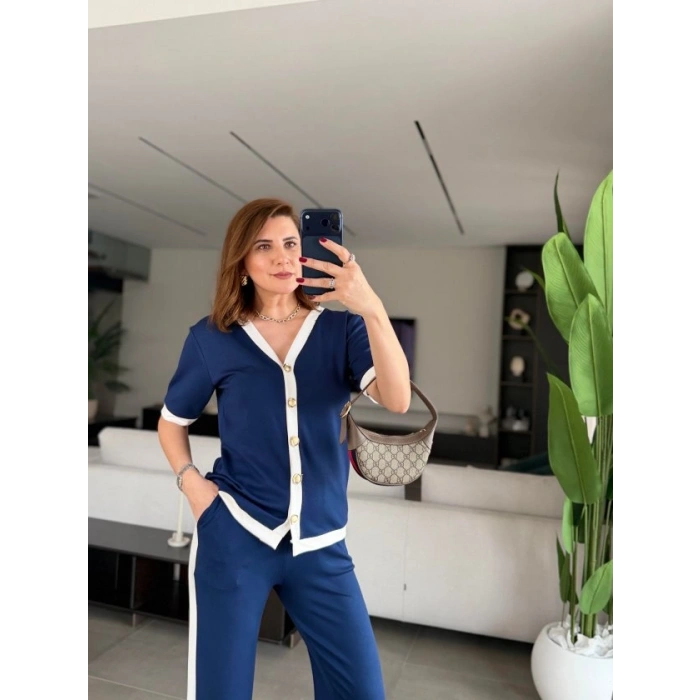 Kadın Kısa Kollu Ribana Ve Gold Düğme Detay Hırka Yanı şeritli Pantolon Ikili Takım