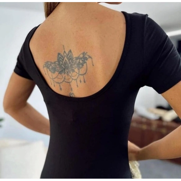 Kadın Kısa Kollu Sırt Dekolteli Yırtmaç Detaylı Viskon Elbise