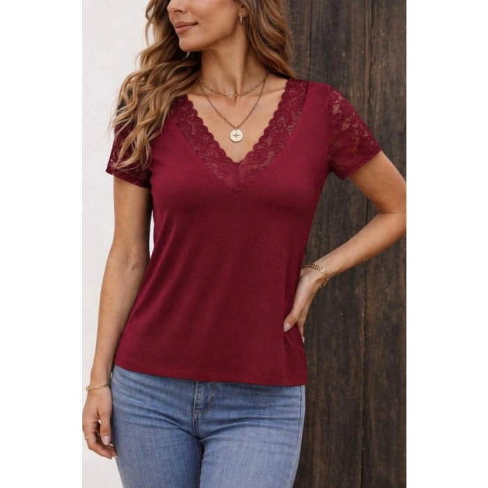 Kadın Kısa Kollu V Yakalı Dantelli Viskon Bluz