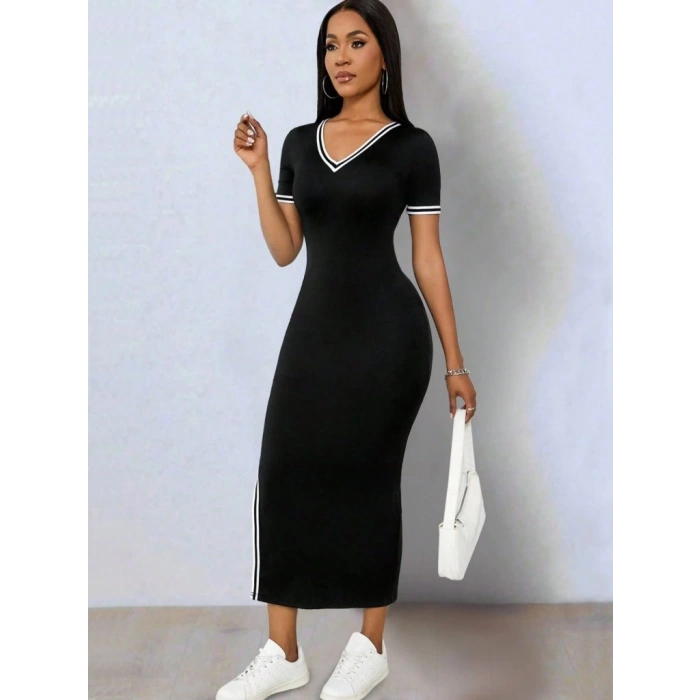 Kadın Kısa Kollu V Yakalı Yandan Yırtmaçlı Viskon Iki Iplik Elbise