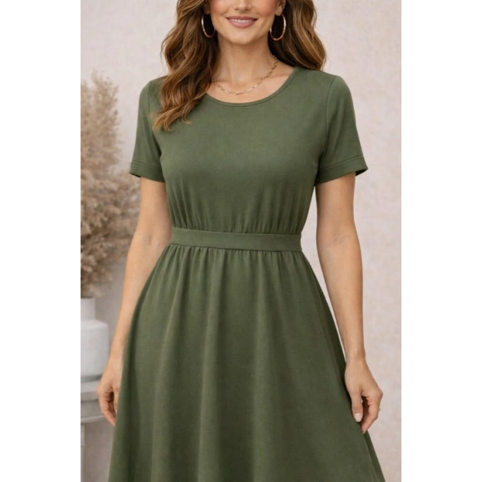 Kadın Kısa Kollu Yuvarlak Yaka Arkadan Düğmeli Viskon Midi Elbise