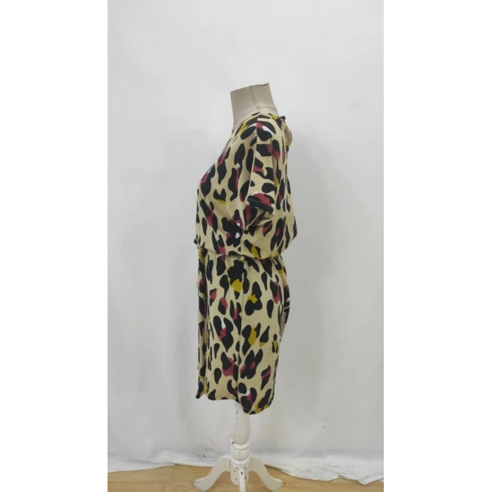 Kadın Kısa Kollu Yuvarlak Yaka Beli Kuşaklı Geometrik Desenli Süprem Elbise