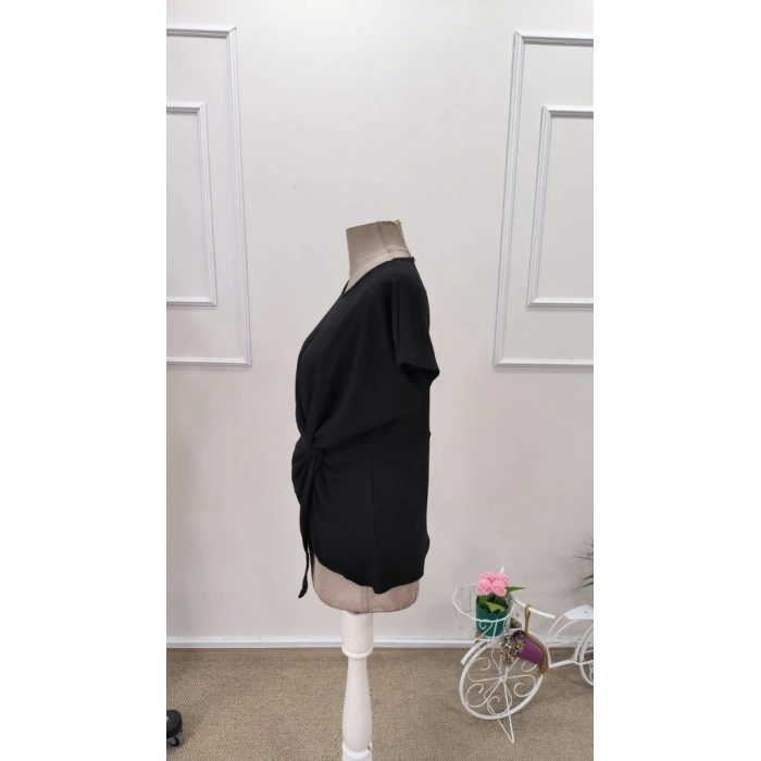 Kadın Kısa Kollu Yuvarlak Yakalı Yandan Sarmal Detaylı Bürümcük Bluz