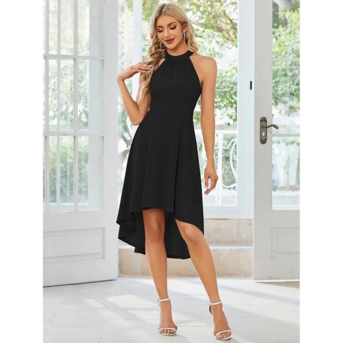 Kadın Omuzlardan Açık Boyundan Halka Detaylı Görünümlü Asimetrik Detaylı Kısa Ithal Krep Elbise