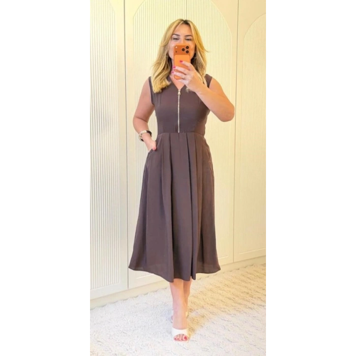 Kadın önü Fermuar Detaylı Pileli Midi Boy Elbise