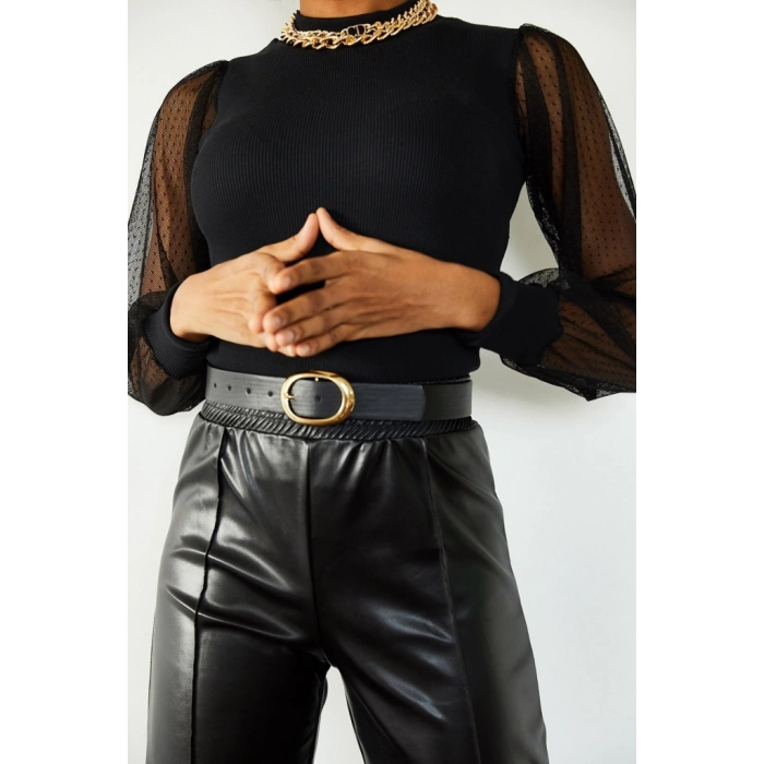 Kadın Siyah Kolu Tül Detaylı Yarım Balıkçı Kaşkorse Bluz 6160