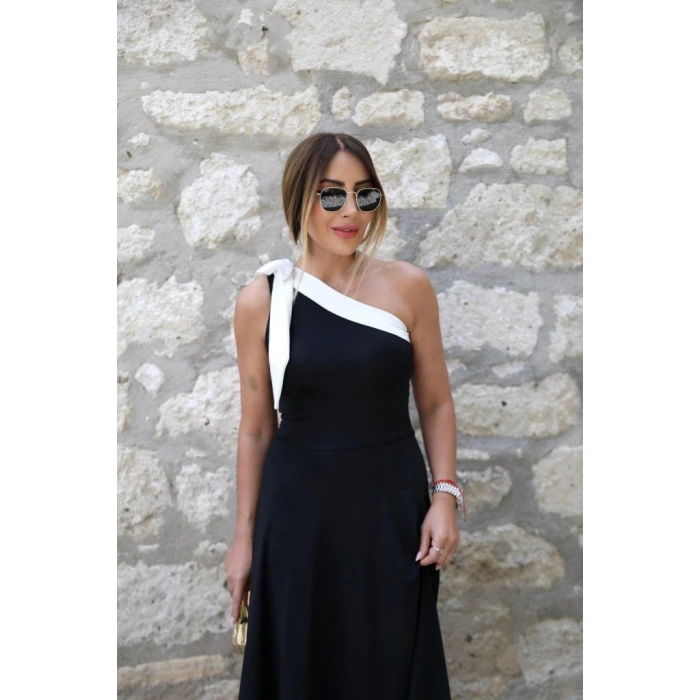 Kadın Tek Omuzu Açık Omuzlardan Kurdela Detaylı çift Renkli Ithal Krep Elbise