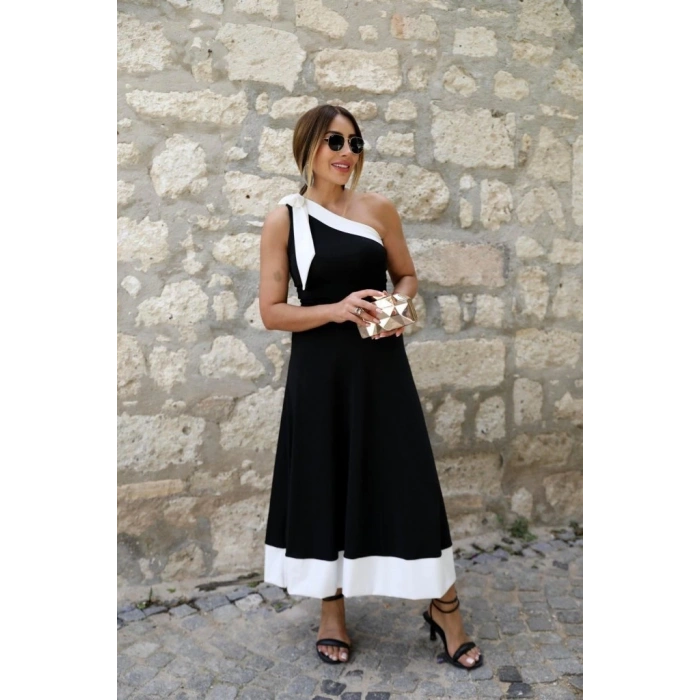 Kadın Tek Omuzu Açık Omuzlardan Kurdela Detaylı çift Renkli Ithal Krep Elbise