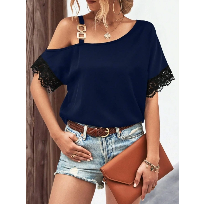 Kadın Tek Omuzu Askılı Kısa Kollu Toka Detaylı Dantelli Viskon Bluz