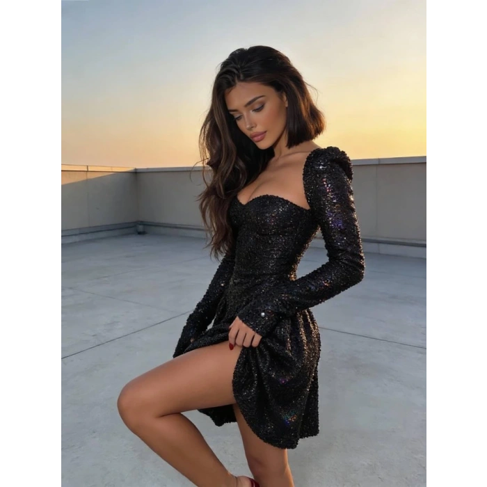 Kadın Uzun Kollu Armut Yaka Pul Payet Işlemeli Mini Gece Elbisesi